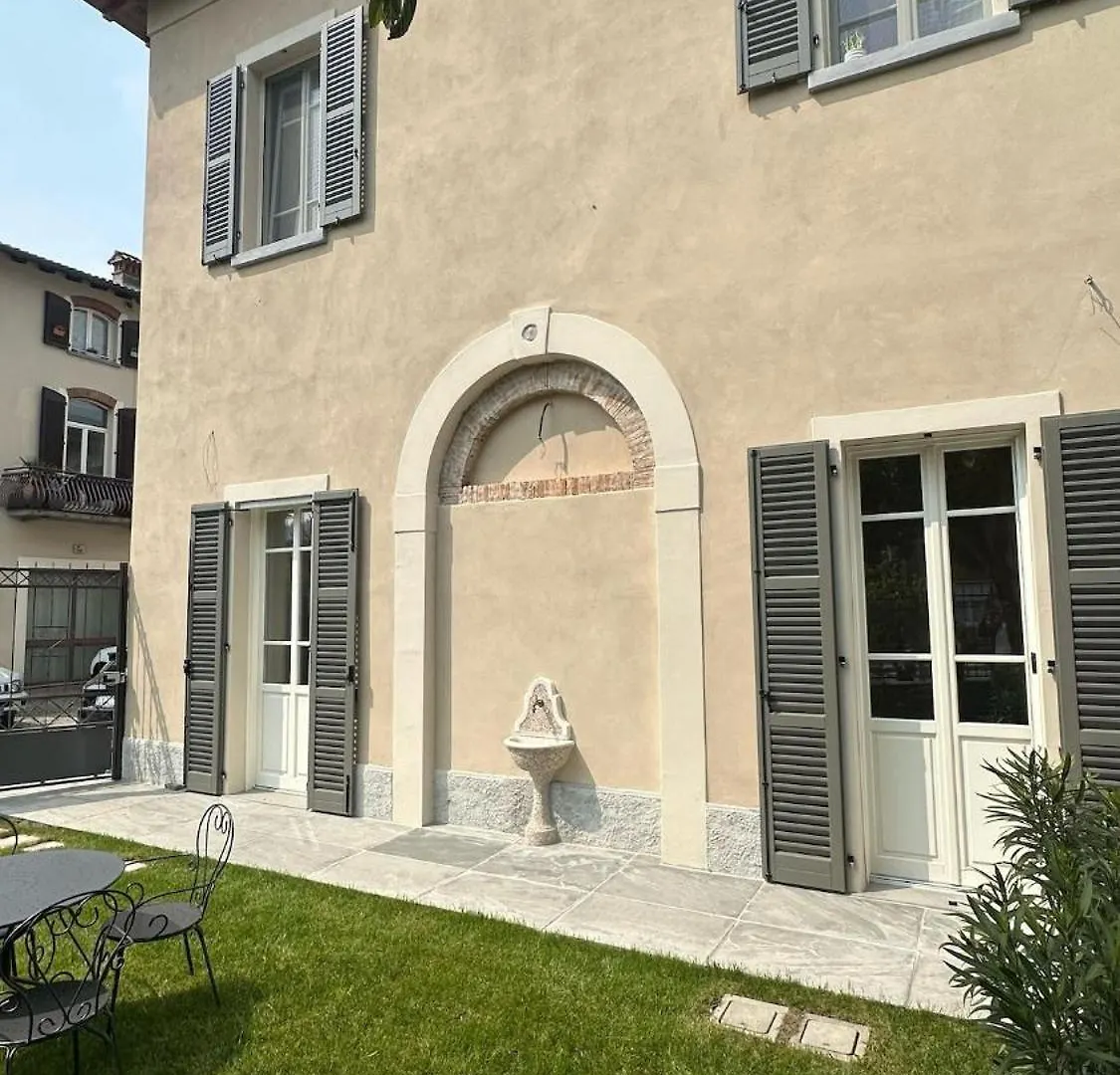 Il Giardino - Holiday Lake Home Iseo 0*,  İtalya
